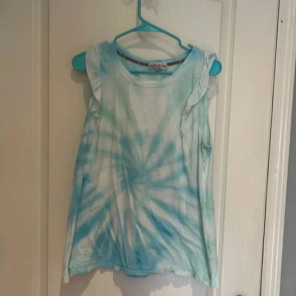 Knox Rose frilly tie-dyed summer tank T size large